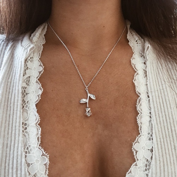 LiveChicStyle Jewelry - 2/$22 Silver Rose Necklace, Beautiful & Dainty, NEW